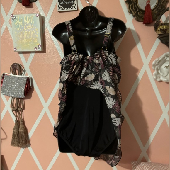 Fit 4 UR mesh flyaway bathing Suit - Picture 4 of 7